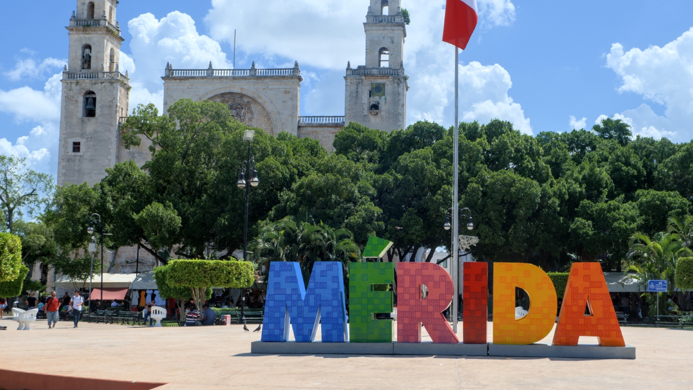 Meeting the Kings of Carnival in Mérida
